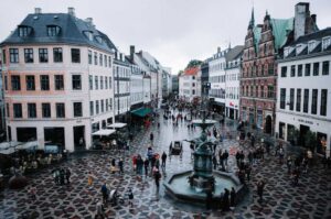 Høje boligpriser bremser unges flytning til København